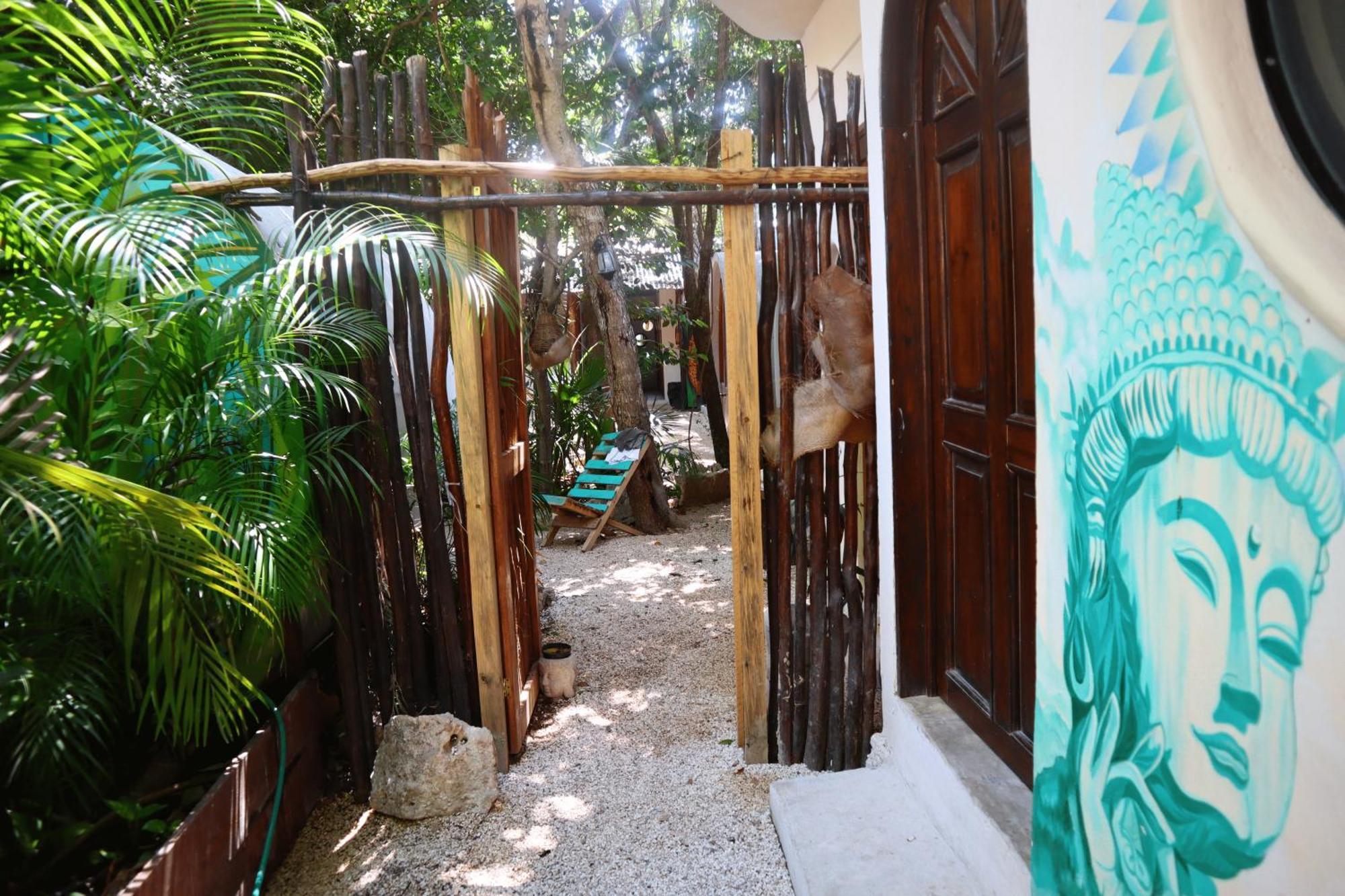 Hostal Mulut تولوم المظهر الخارجي الصورة